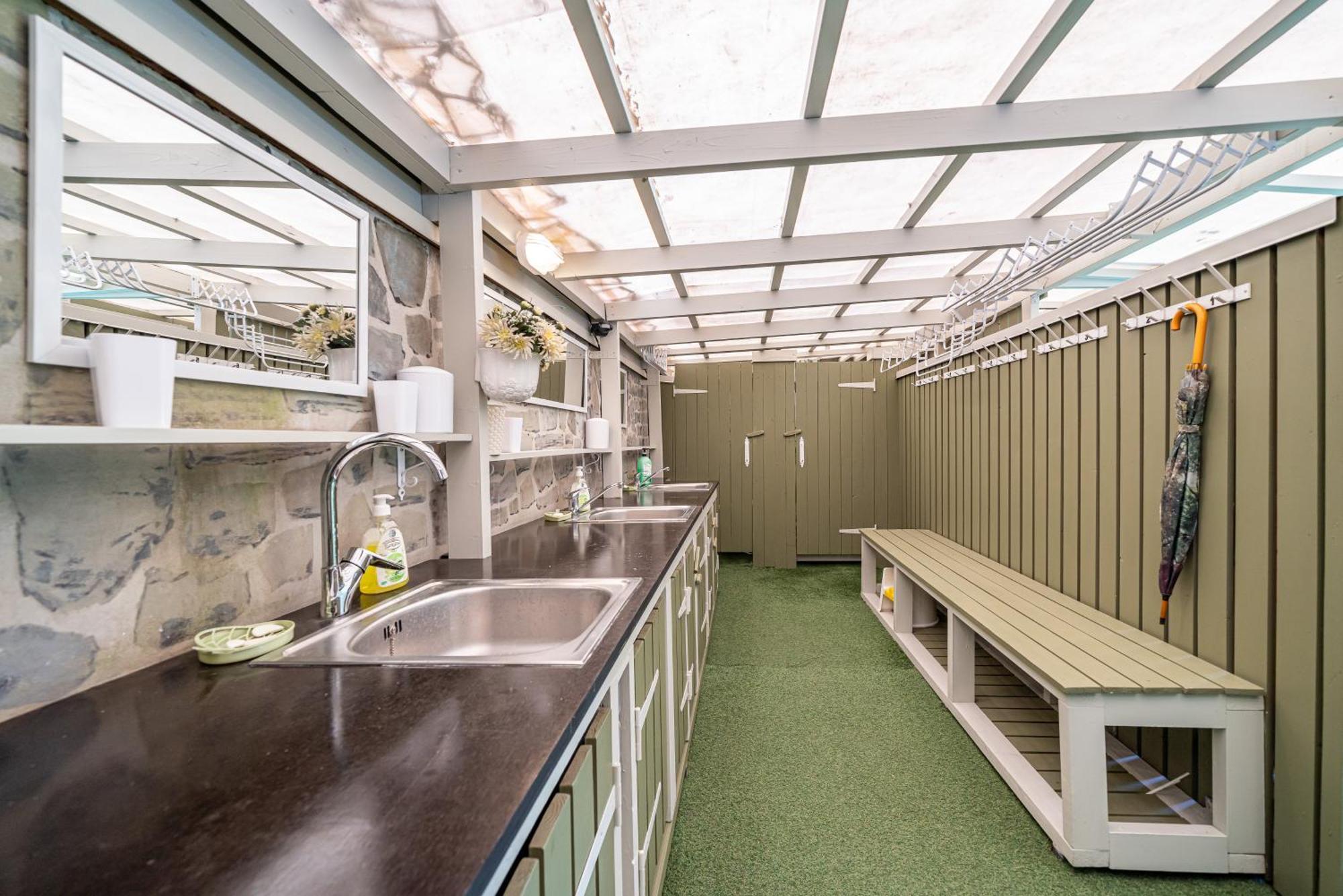 Garden Camping Tallinn Eksteriør bilde